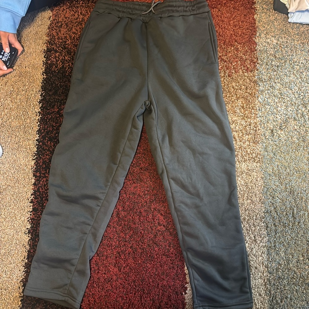 Sweat Pants with cute bows on them! SIZE EXTRA LARGE